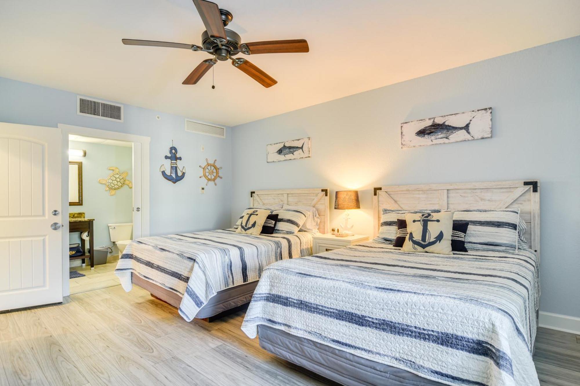 Waterfront Condo With Water Park, Walk To The Beach! 클리어워터 비치 외부 사진